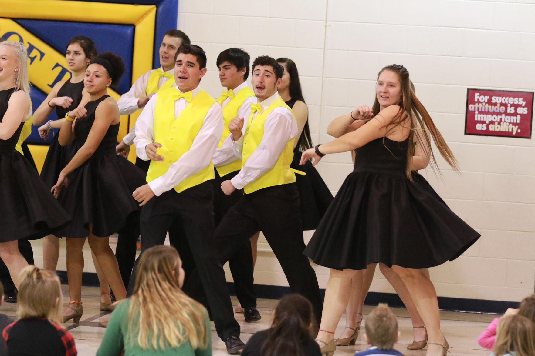 PHOTO GALLERY Harmony performs at Northfield Elementary